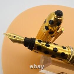 Must De Cartier Panthere Black risen Gold Plated Fountain Pen, 18K M Nib